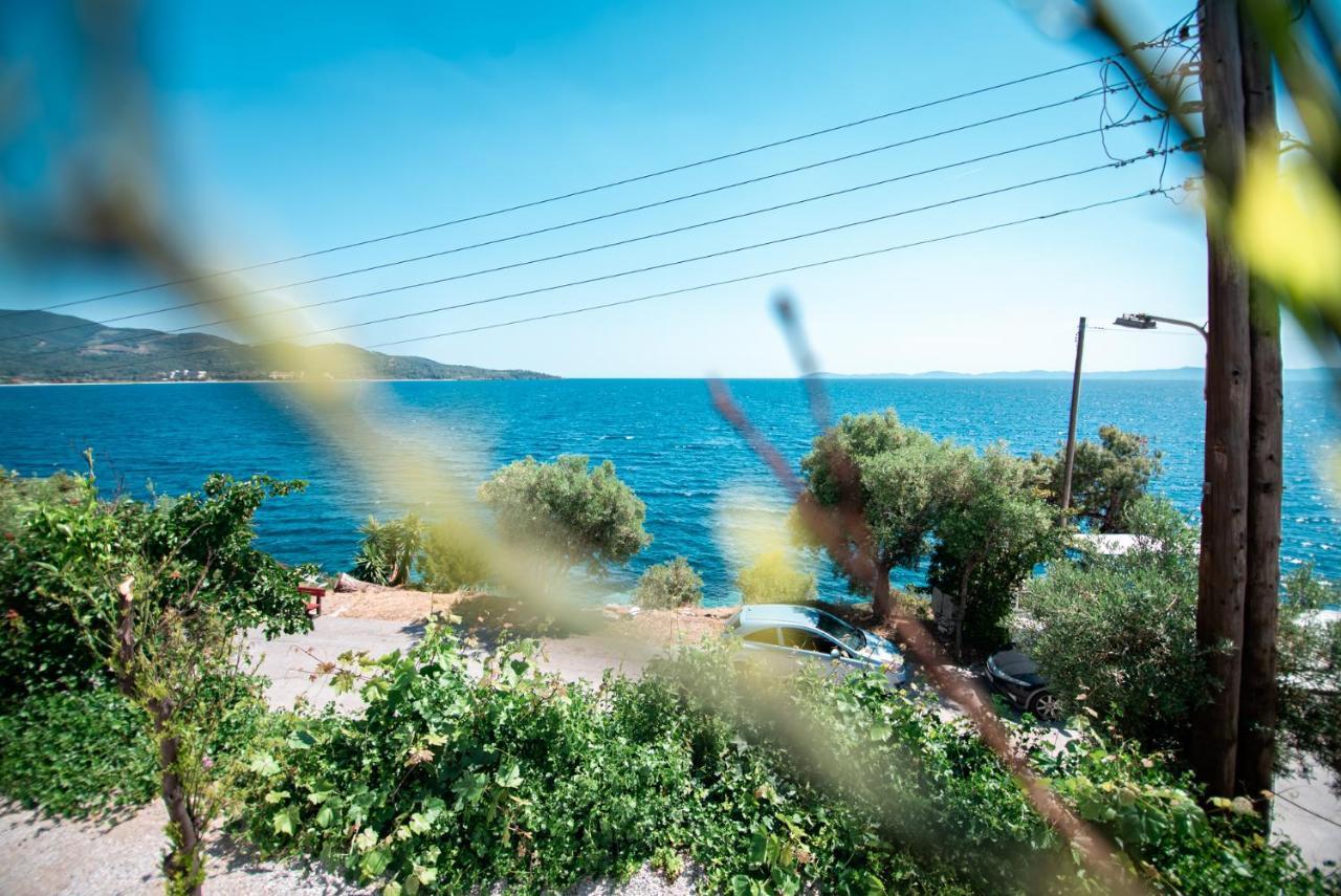 Anemos Seaside Apartment Neos Marmaras Exterior photo