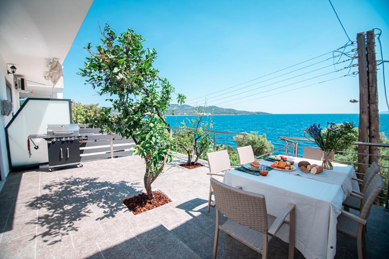 Anemos Seaside Apartment Neos Marmaras Exterior photo
